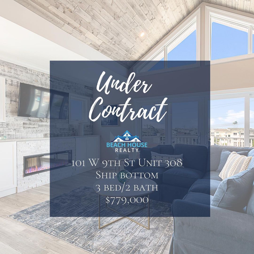 Another one under contract at The Arlington Beach Club! Congratulations to my bu...