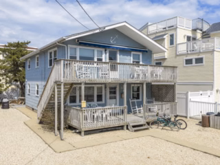 109 E 28TH ST LBI 001